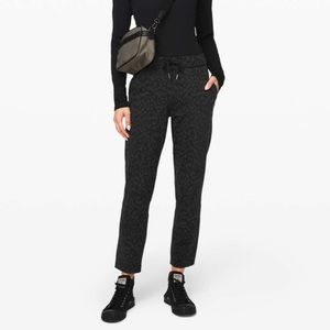 Lululemon On the Fly Pant Formation Camo